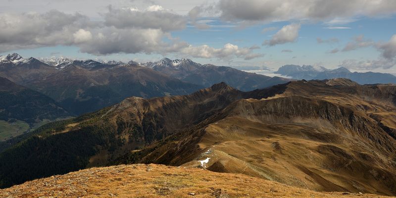 Aufstieg geschafft, Gipfel vom Pfannhorn (2663 m) erreicht. Die Aussicht und das...