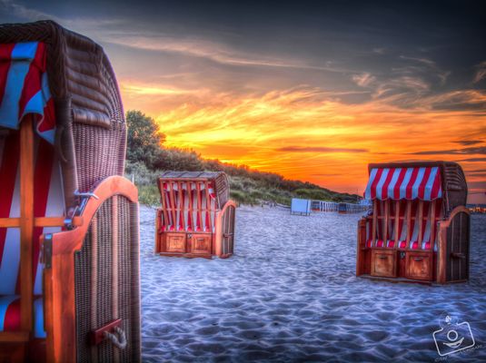 Strandkorb Sonnenuntergang sdatec.com