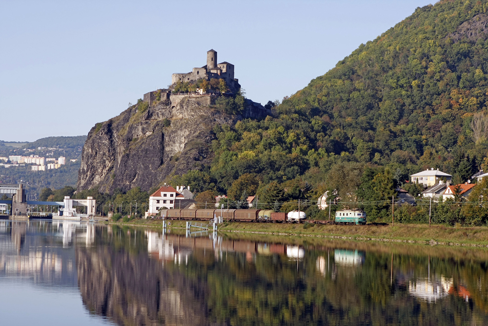 Burg Schreckenstein Stream Kinox Burg Schreckenstein Stream Kinox