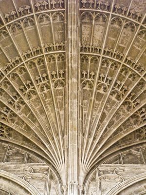Chapelle de King’s College -- Un des piliers et son architecture de voûte en éventail