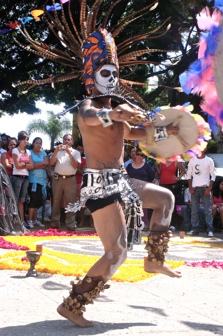 danza prehispánica Imagen & Foto fotografía callejera, personas Fotos de