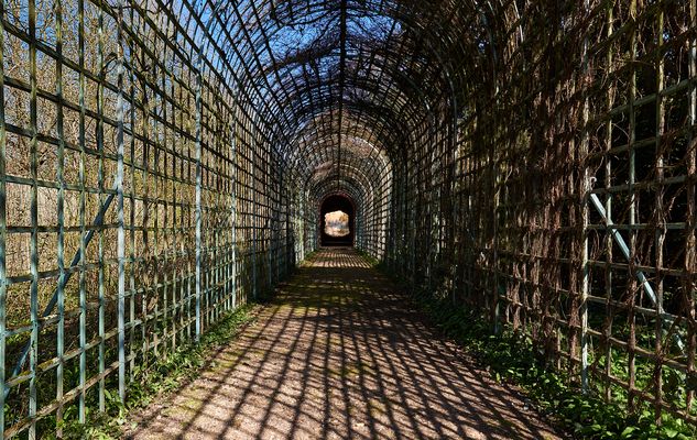 DAS „ENDE DER WELT“ ... oder: Licht am Ende des Tunnels..WUNDERBARE SINNESTÄUSCHUNG