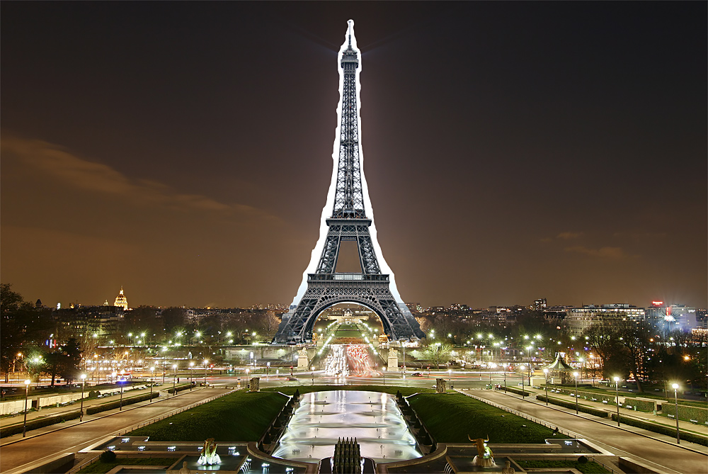 Der Eifelturm bei Tag und der Rest bei Nacht! Foto & Bild europe, france, paris Bilder auf