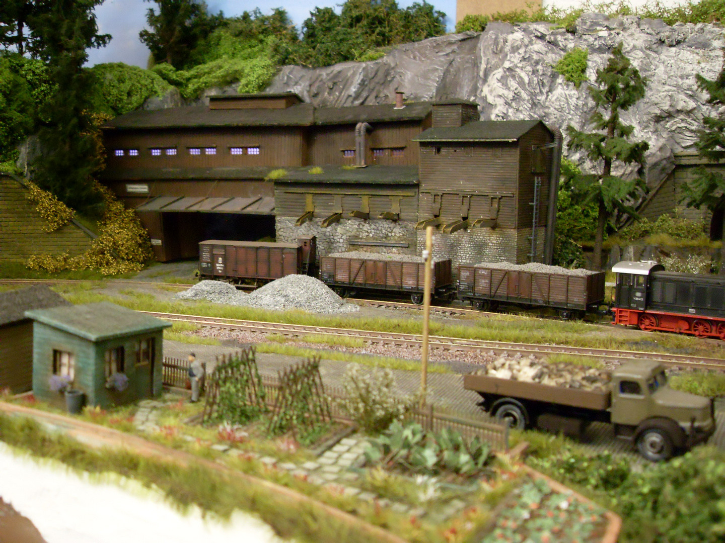 der kleine Garten am Schotterwerk Foto & Bild modell