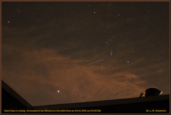 Ein Meteorit in der Nikolausnacht , Santa Claus is coming, flying near Orion