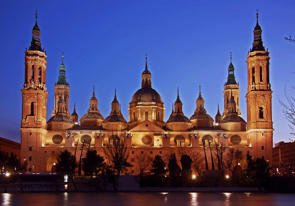 El Pilar II Imagen & Foto | europe, spain, aragon & katalonien Fotos de