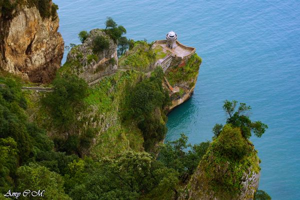 FARO DEL CABALLO (Monte BUCIERO / SANTOÑA-CANTABRIA).....Dedicada a DELFIN PELÁEZ PELÁEZ