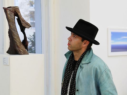 Foto: Manfred Carpentier Maler + Bildhauer Mané Wunderlich Skulptur Bronze "1zigartig"