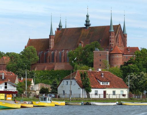 Frauenburg (Frombork): Blick vom Frischen Haff Richtung Dom und Domburg. Polen 2015