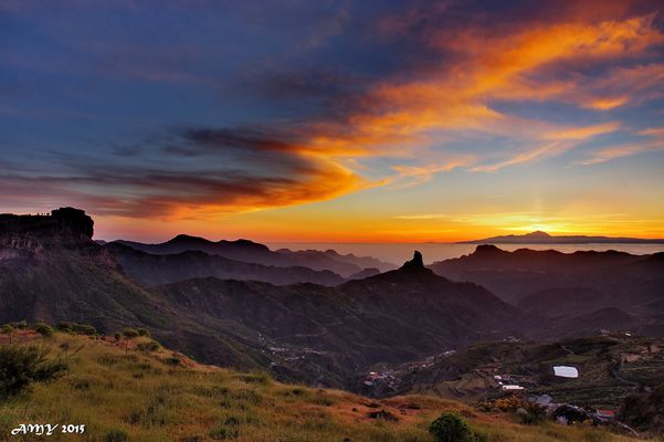 GRAN CANARIA .............. SU BELLEZA ESTA EN EL INTERIOR. Dedicada a FLOR TORRES GORDO.
