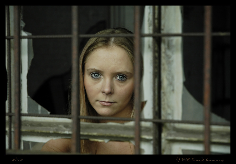 Hinter Gittern GeveuGelt Hinter Gittern GeveuGelt