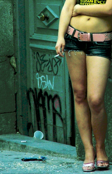 prostituierte kaufen missionarsstellung bild prostituierte kaufen missionarsstellung bild