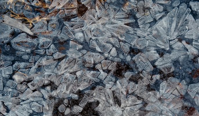 Kubistische Kunst im gefrorenen Bergbach! - La glace en formes géométriques! (Photos 1+2)