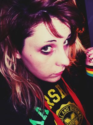 La plume de l'écriture,c'est d'la balle comparer à RedBull,et là au moins les ailes,tu les as!