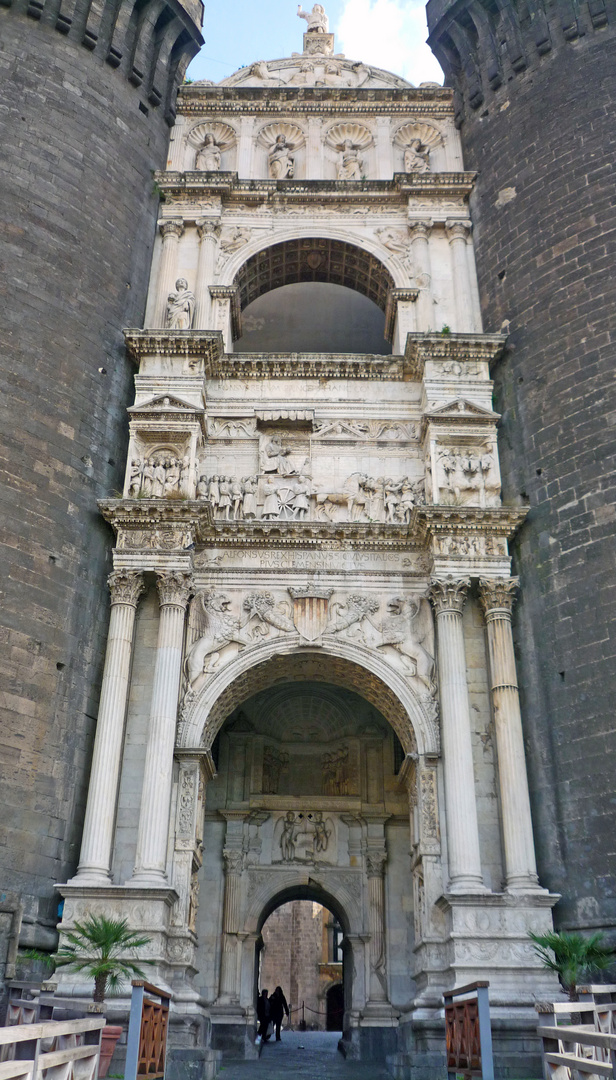 Crema Sofya con sanguisughe da emorroidi