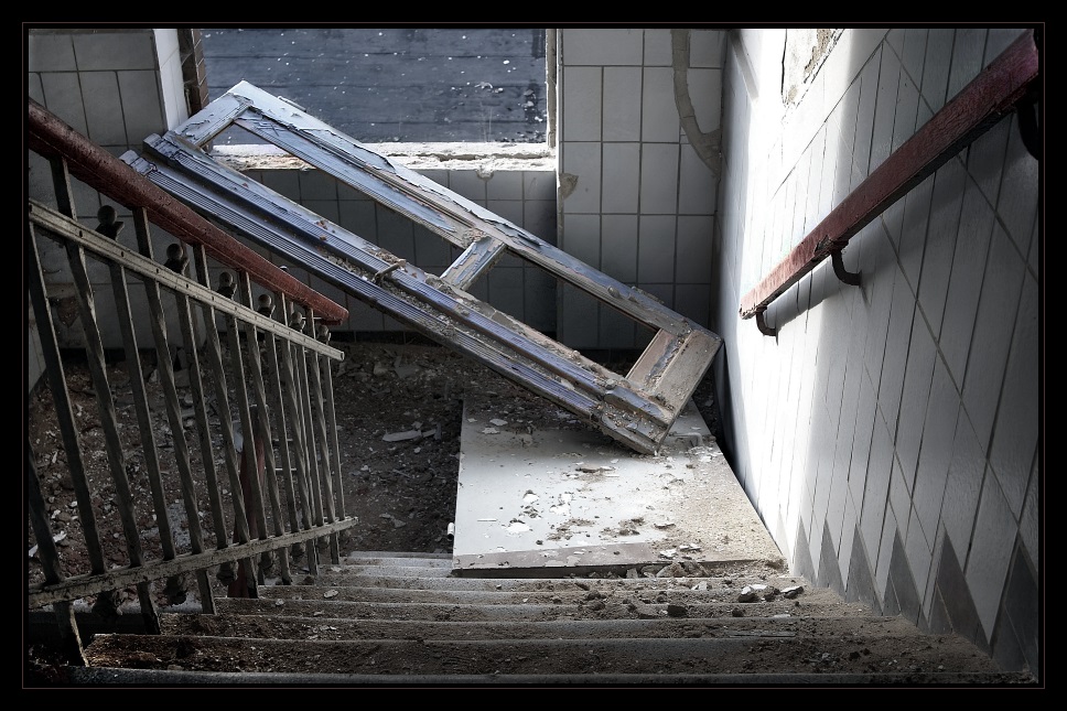 Mit Der Tür Ins Haus Fallen Mit Der Tür Ins Haus Fallen
