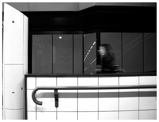 Mostra collettiva "... dal buio infero alla città di luce" - 8. Passaggi geometrici