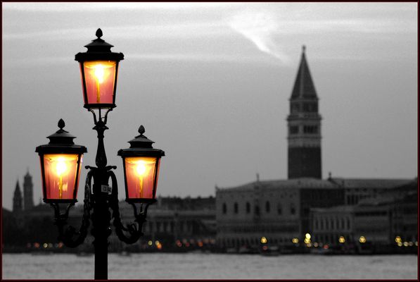 Mostra online di Alvise Caburlotto "Particolari e dintorni" - 5. Una luce verso sera