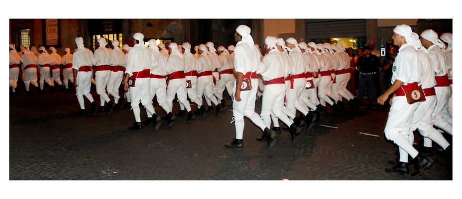 Mostra online di Enrico Maria Ranaldi "Evviva Santa Rosa" 3 . In cammino verso la Santa