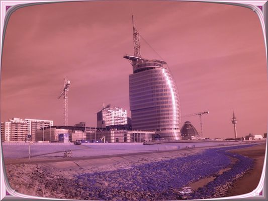 neue Aussichten, mal im anderem Licht. Einkaufszentrum „Mediterraneo“ , noch im Bau.