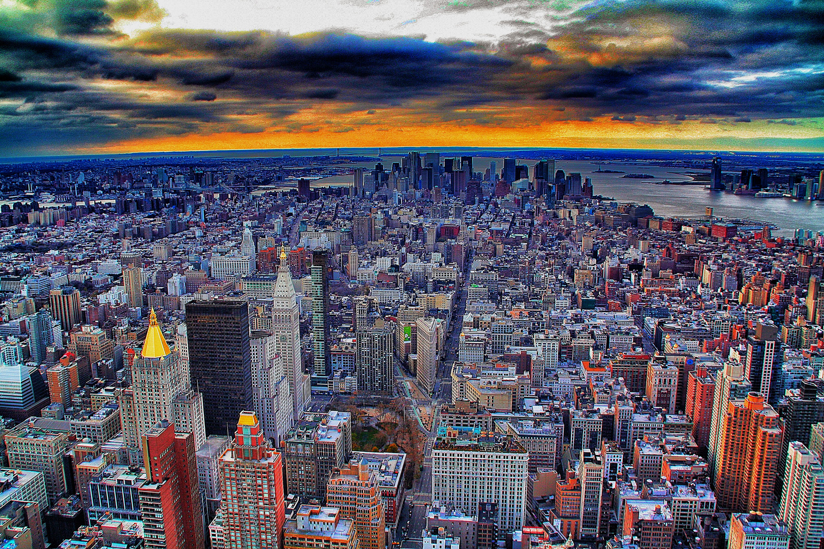 New York Skyline / Empire State Building View / Downtown / 2010 / 32