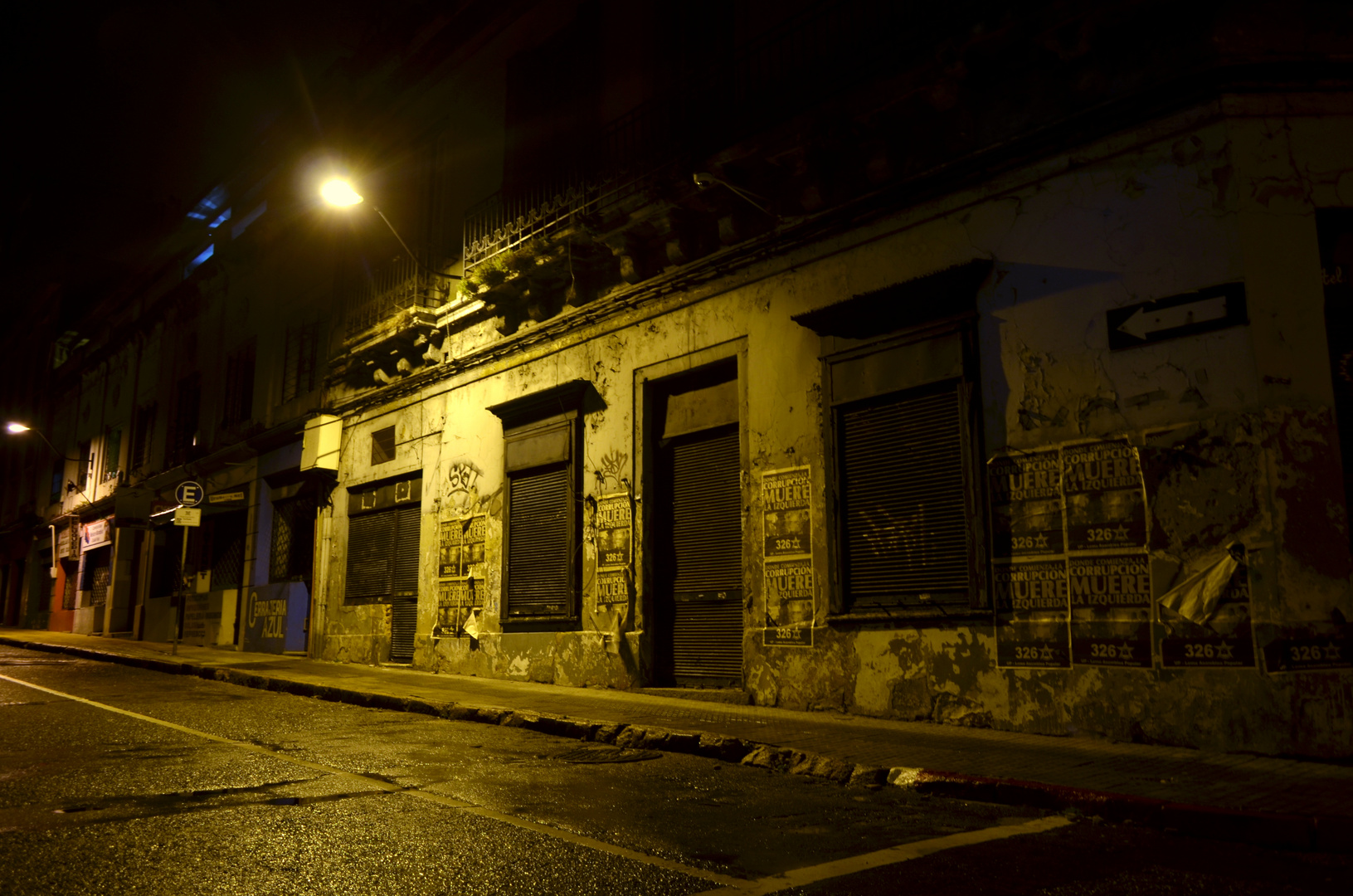 NOCHE EN LA CIUDAD VIEJA (Montevideo, Uruguay) Imagen NOCHE EN LA CIUDAD VIEJA (Montevideo, Uruguay) Imagen