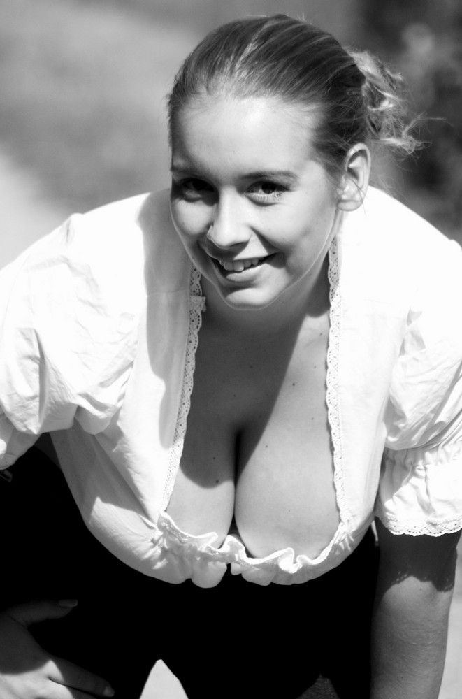 Geile damen ficken sex kontakte kostenlos HAUSFRAU SUCHT EROTIK SEX KOSTENFREI