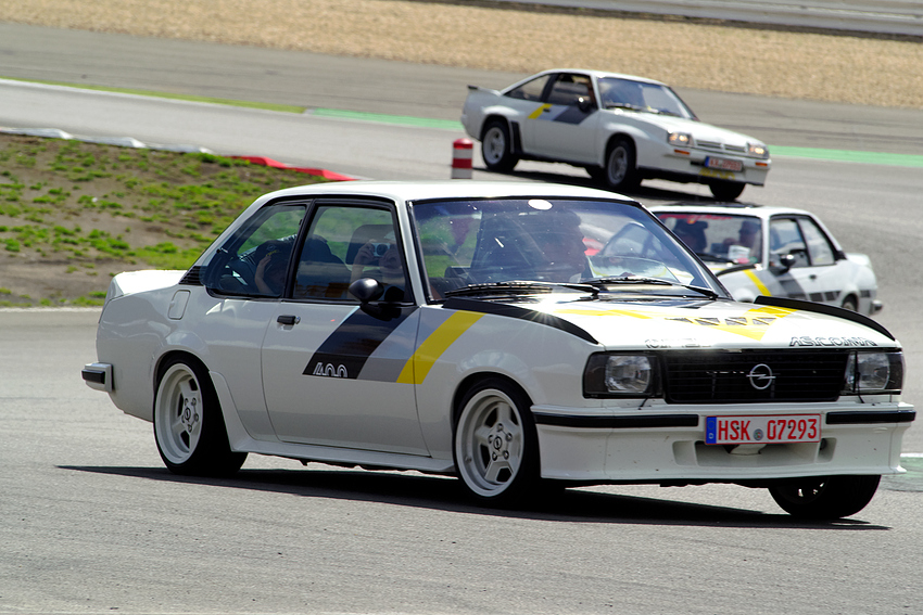 Opel Ascona B 400 II Foto Bild sport motorsport
