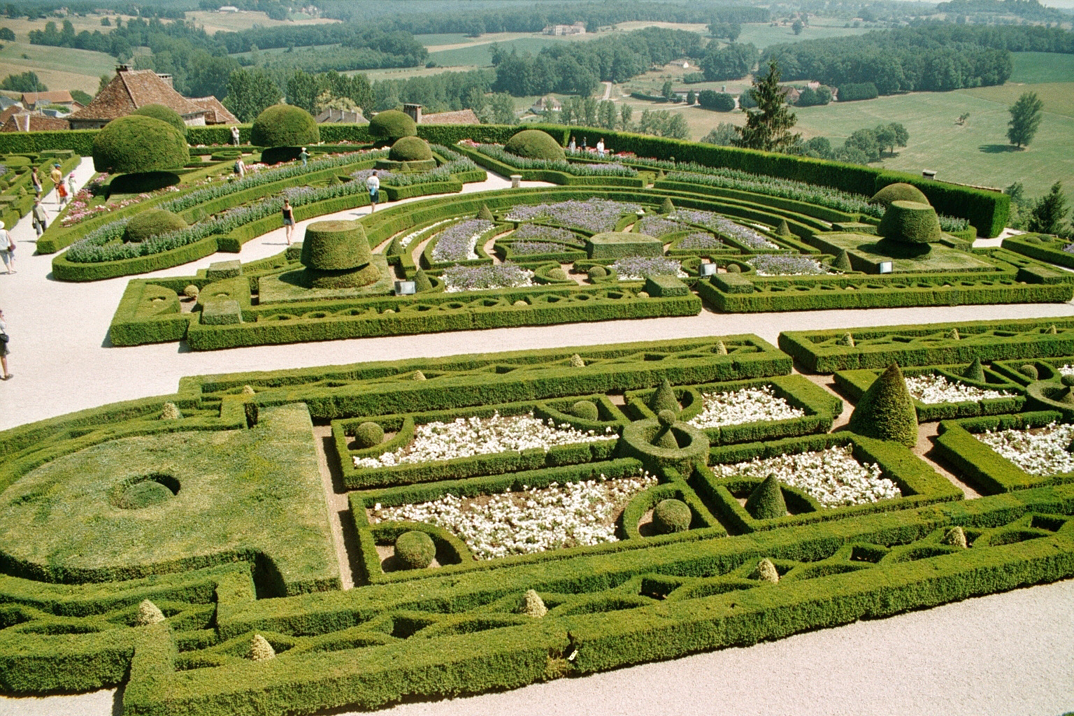 Périgord Blanc Renaissancegarten des Château Hautefort