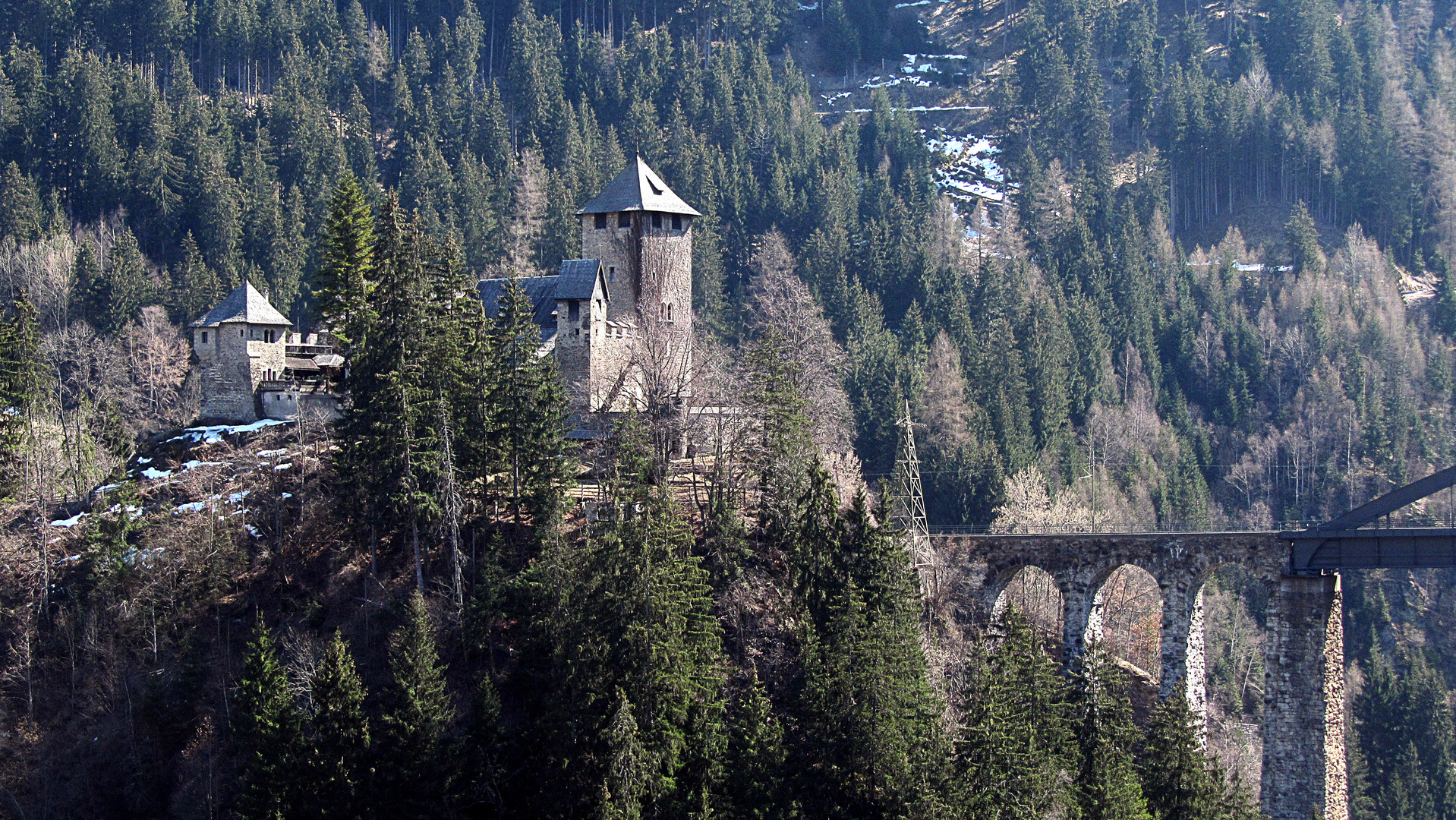 Schloss Wiesberg 5 Foto & Bild architektur, schlösser & burgen