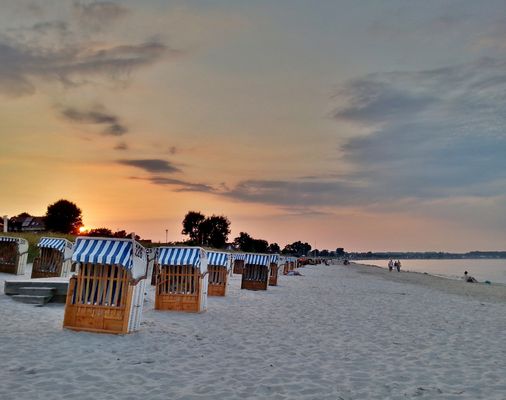Strandkorb Sonnenuntergang sdatec.com