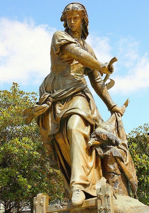 statue-de-jeanne-hachette-beauvais-b246f2fa-a636-4788-a1c0-fbe05edc08e8.jpg