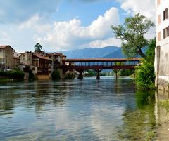 " sul ponte di Bassano.....