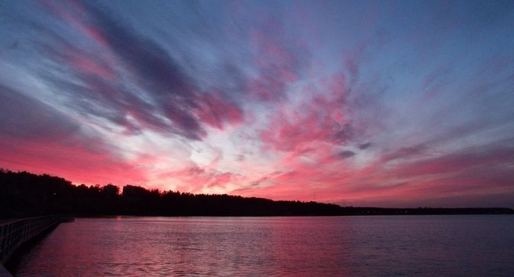 "Sunset, dawn and sunset once again, and once again the dawn is here a series of years past!"