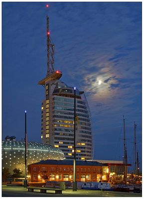 Teil --16--: Havenwelten Bremerhaven am 13.9..2013 „Lichter & Mond in Harmonie“