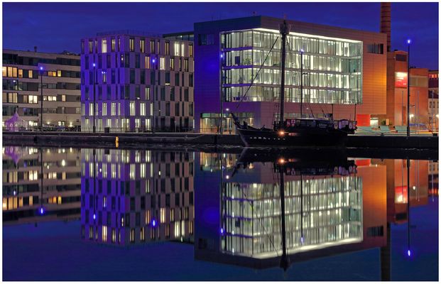 Teil --28--: Havenwelten Bremerhaven am 26.2.2016 "Wohnen & Arbeiten am Hafen"