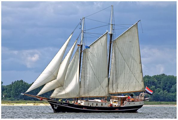 Teil - 5 - Impression Kieler Woche 2015 am 28.6. -- ABEL TASMAN ..... hoch am Wind --