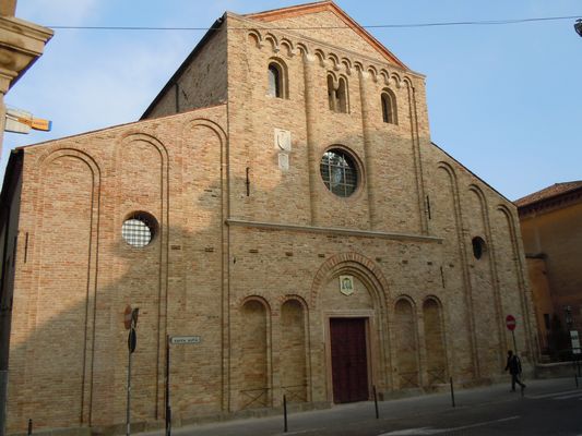 tolte le impalcature del restauro, riappare la più bella chiesa di Padova, Santa Sofia