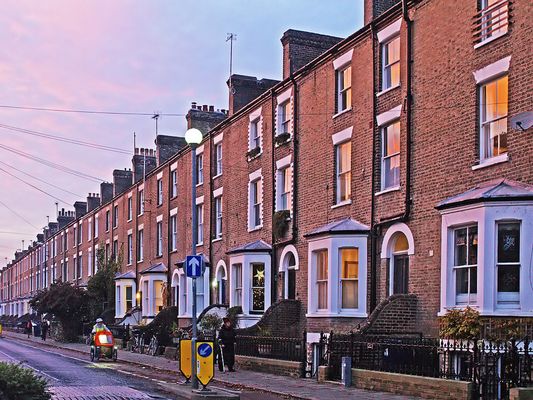Une rue typique de Cambridge -- Bateman Street -- Eine typische Strasse von Cambridge