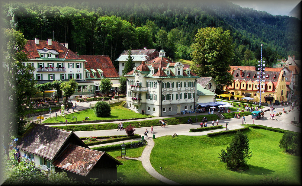 Von Schloss Hohenschwangau aus gesehen Foto & Bild | architektur