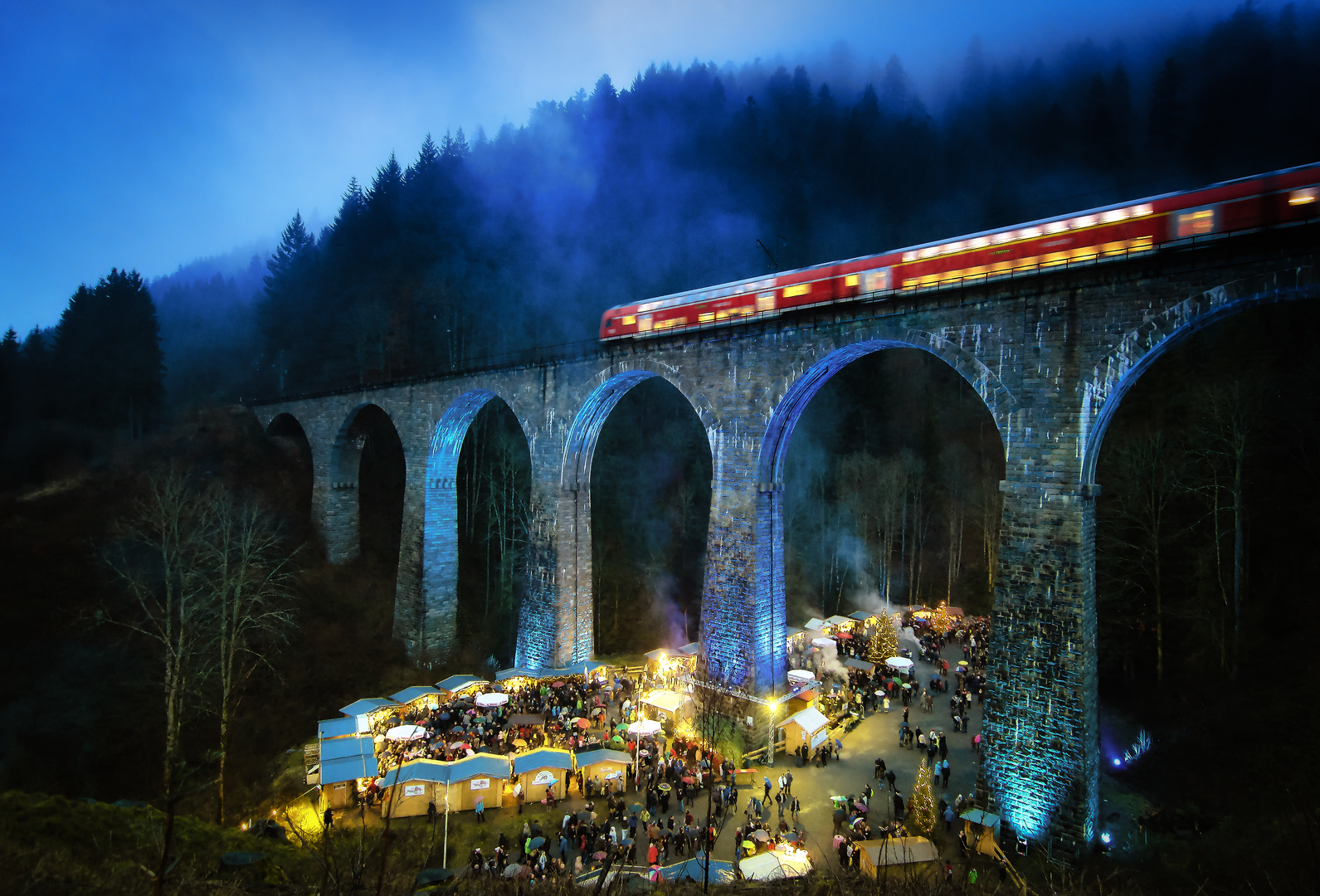Weihnachtsmarkt in der Ravennaschlucht Foto & Bild jahreszeiten