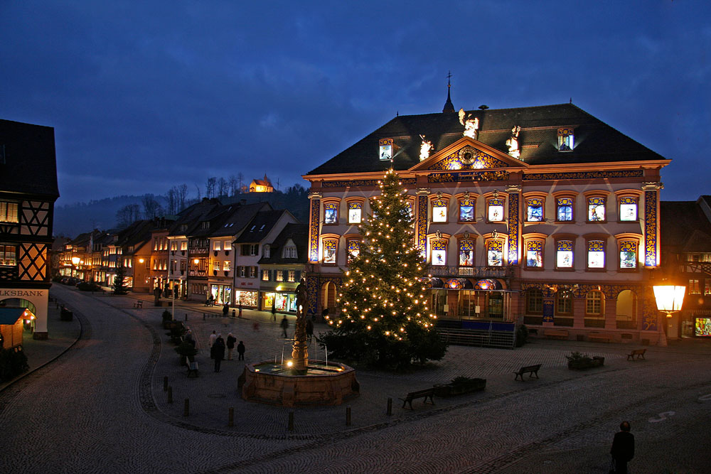 Weltgrößter Adventskalender in Gengenbach Foto & Bild gratulation und