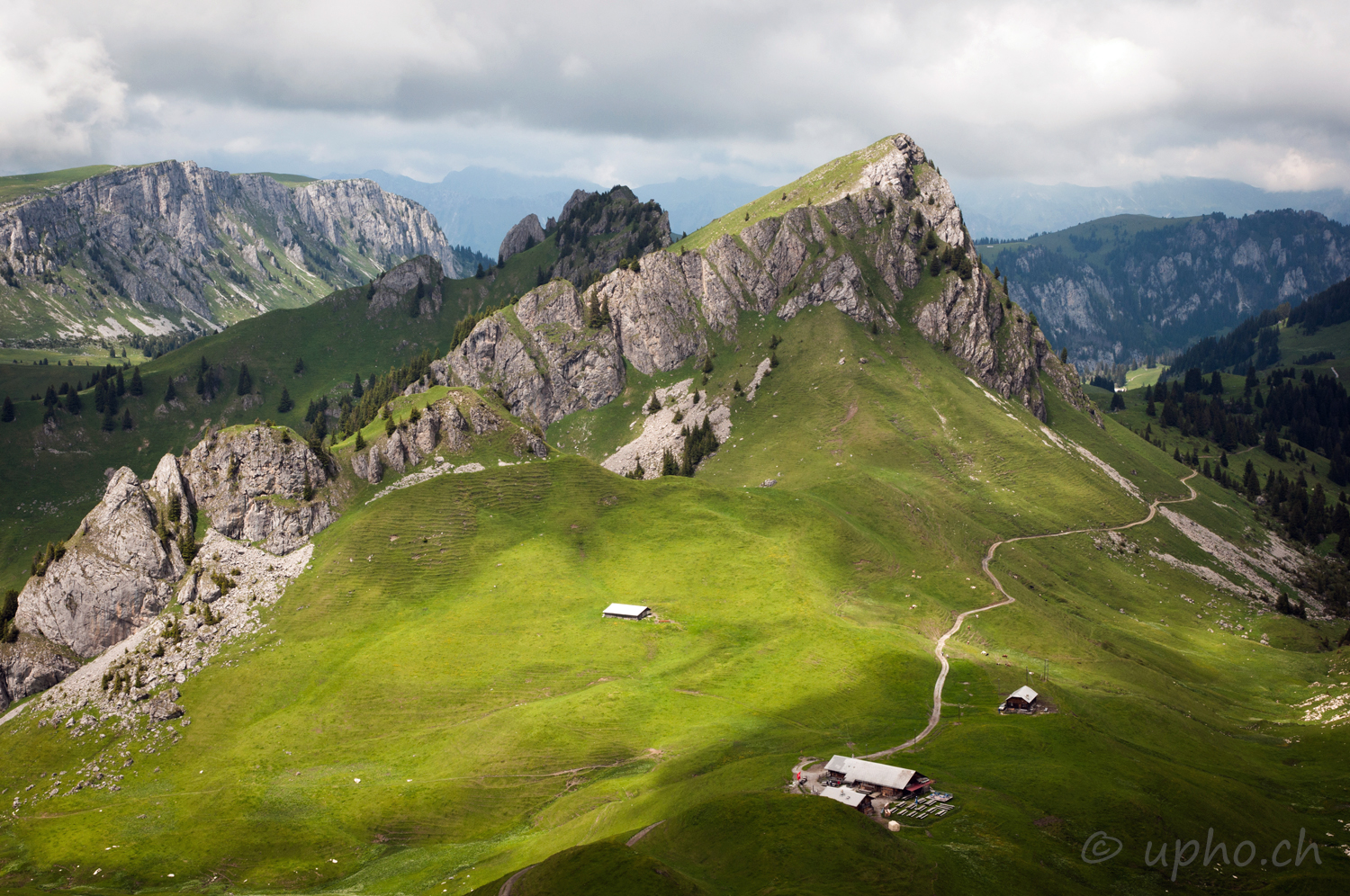 00282-2: Blick zum Stiereberg und Muntiggalm