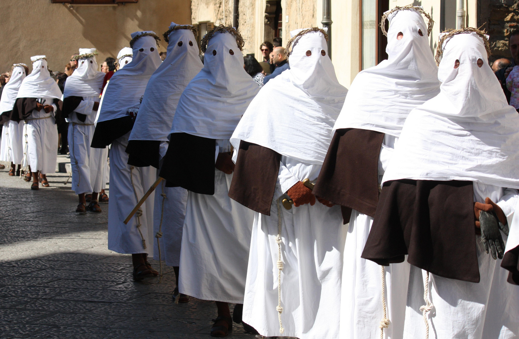 003 REPORTAGE Via Crucis a COLLESANO : "LA CERCA" 2017