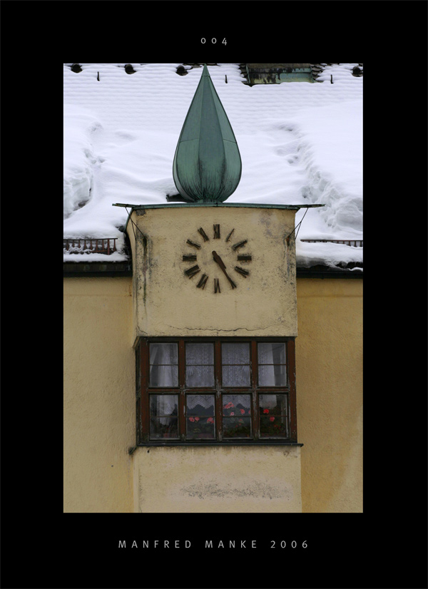 004 / Bilder, die viel erzählen aber nichts verraten / Wer wohnt hinter diesem Fenster?