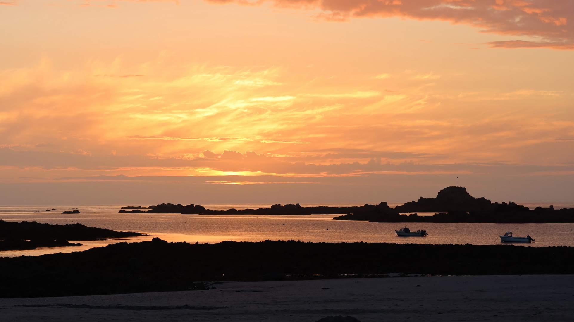 0069HF - Sunset auf Guernsey