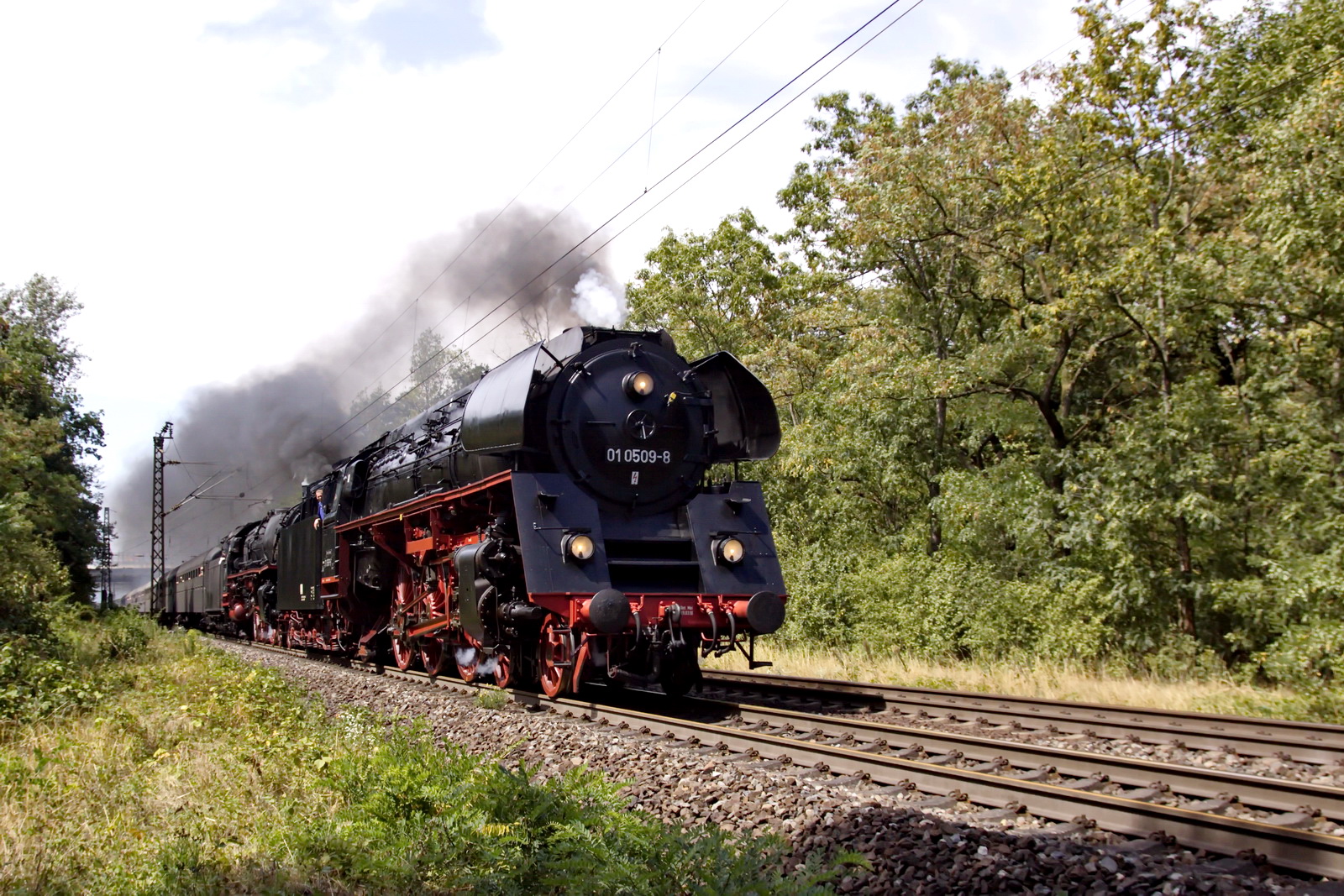 01 0509 und 01 1066 und " Die große Eisenbahn-Romantik Rundfahrt "