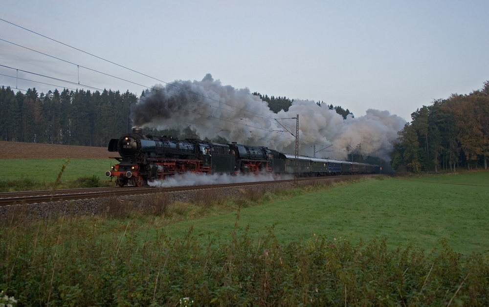 01 1066 + 01 533 auf der Filsbahn