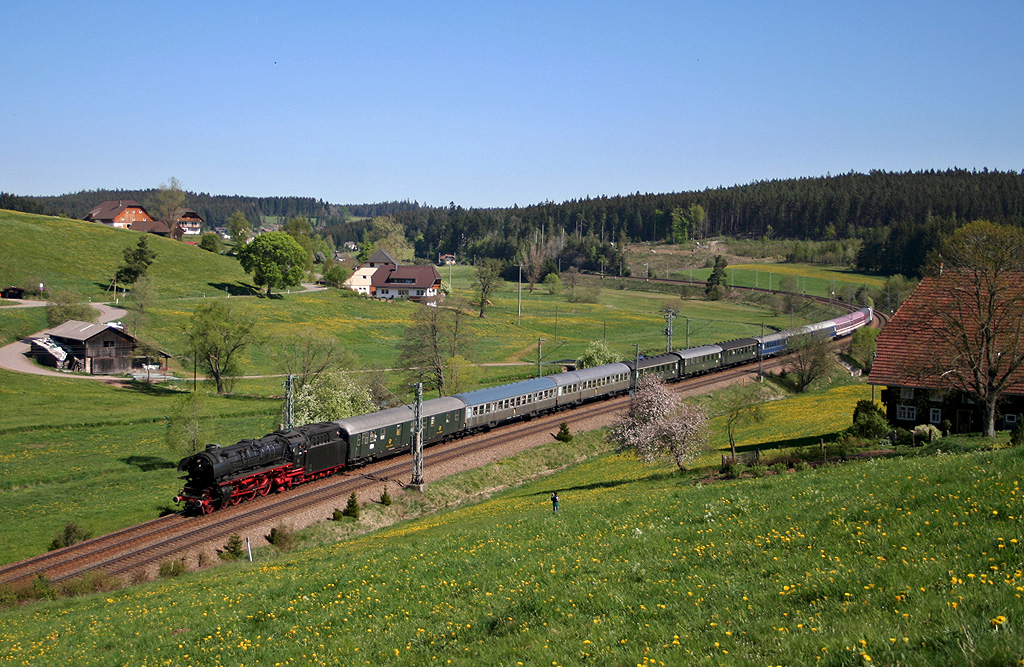 01 1066 auf dem Weg an den Bodensee