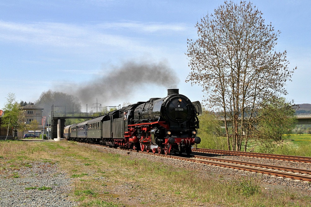 01 1066 - Durchfahrt Leun Lahnbahnhof